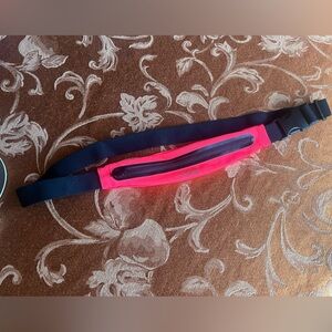 Victoria’s Secret PINK Extra Skinny Mesh Fanny Pack